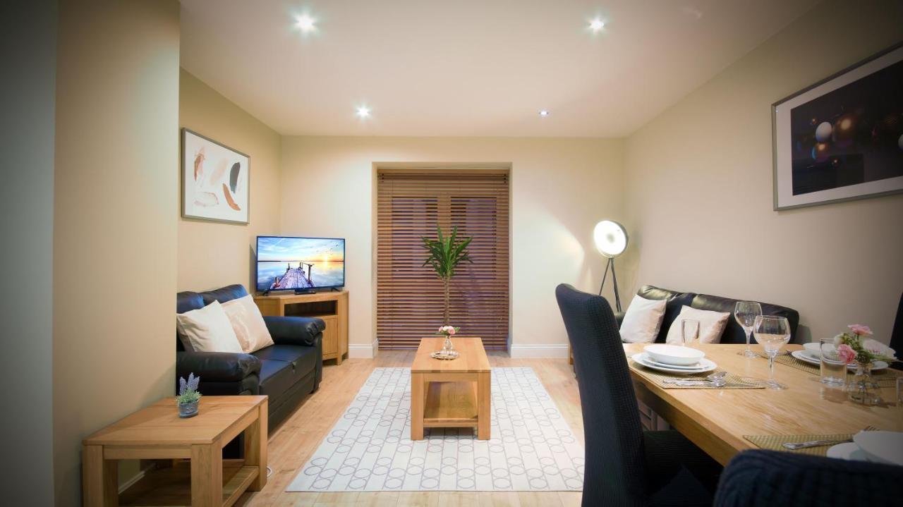 Superb City Center 1 Or 2 Bedroom Apts King Bed Southampton Buitenkant foto